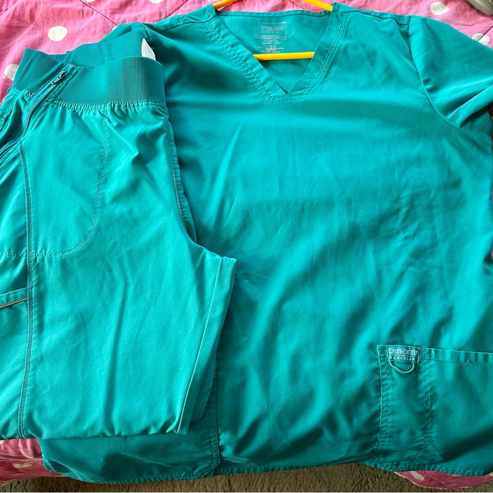 Cherokee Women's Scrub Set - Teal